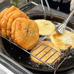网红四川葱香肉饼技术配方葱油饼煎饼馅饼资料教程培训方法视频教-虚拟资料平台